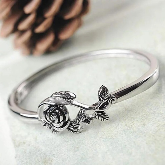 New Women’s 925 Silver Flower Leaves Ring - Picture 5 of 6